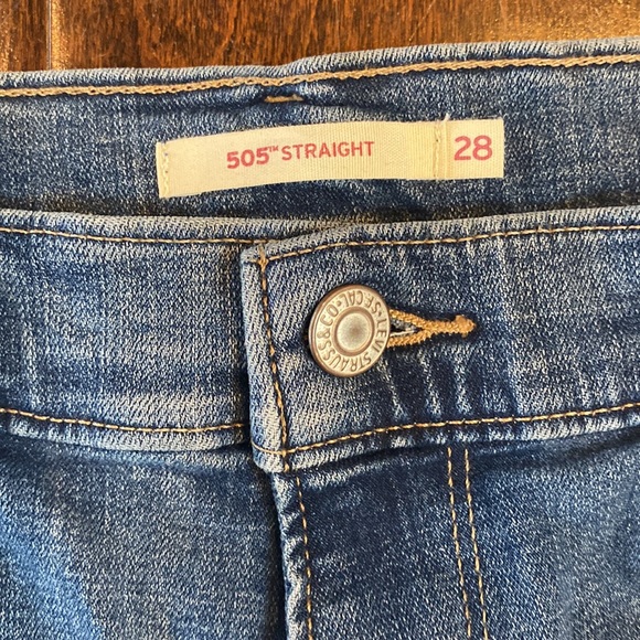 Levi’s 505 Straight Leg Jeans - Picture 4 of 4